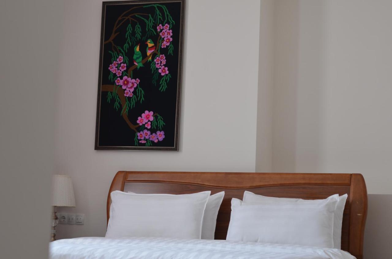 Soluxe Hotel Бішкек Екстер'єр фото