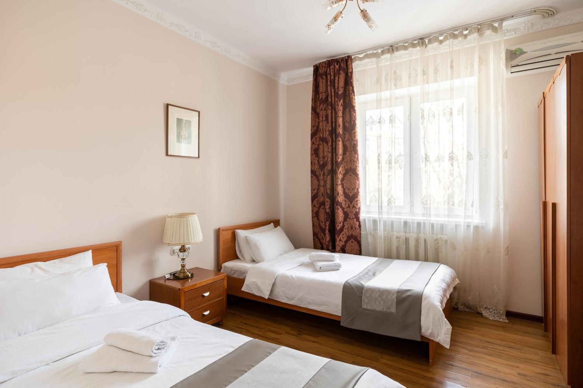 Soluxe Hotel Бішкек Екстер'єр фото