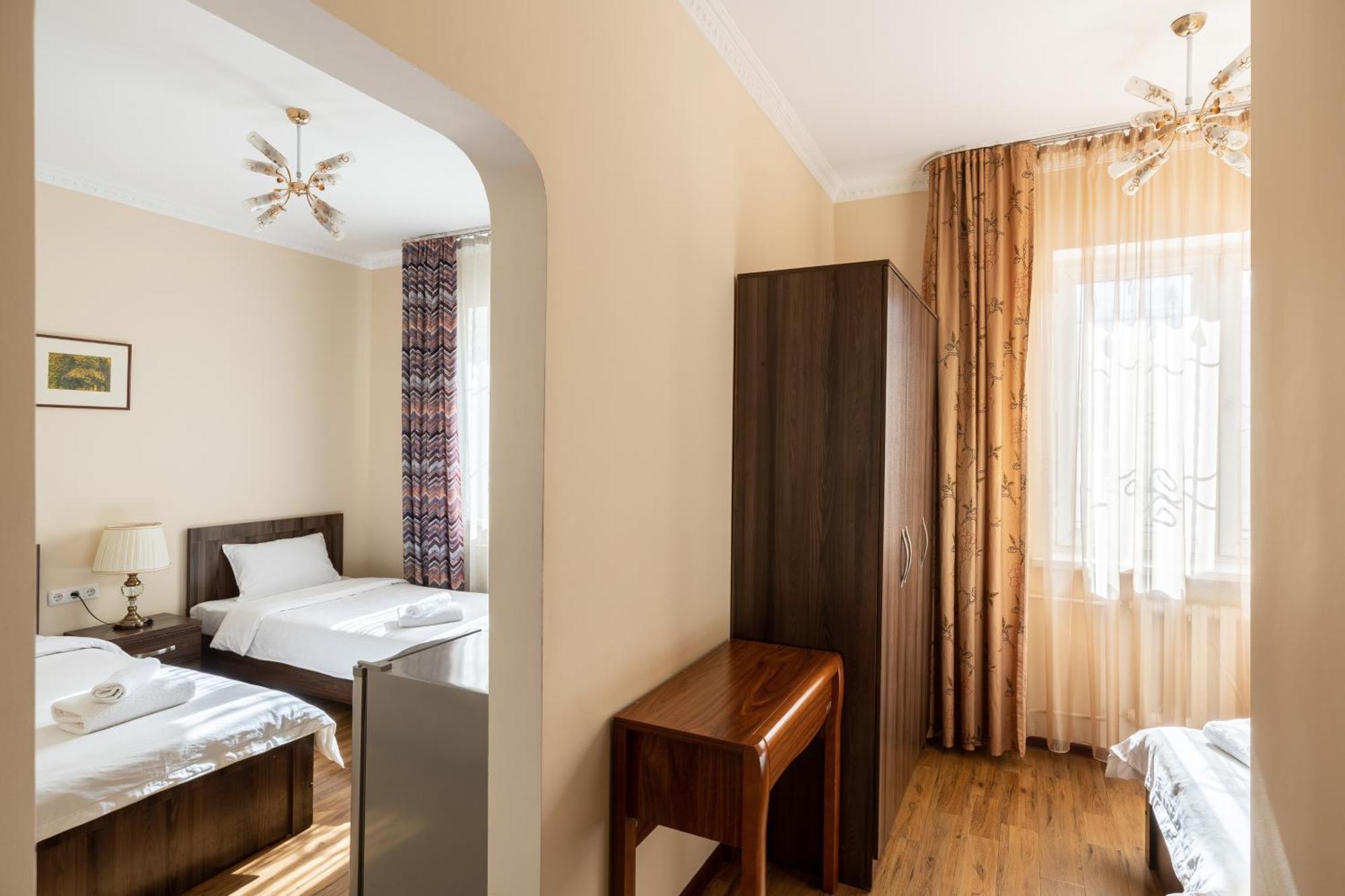 Soluxe Hotel Бішкек Екстер'єр фото