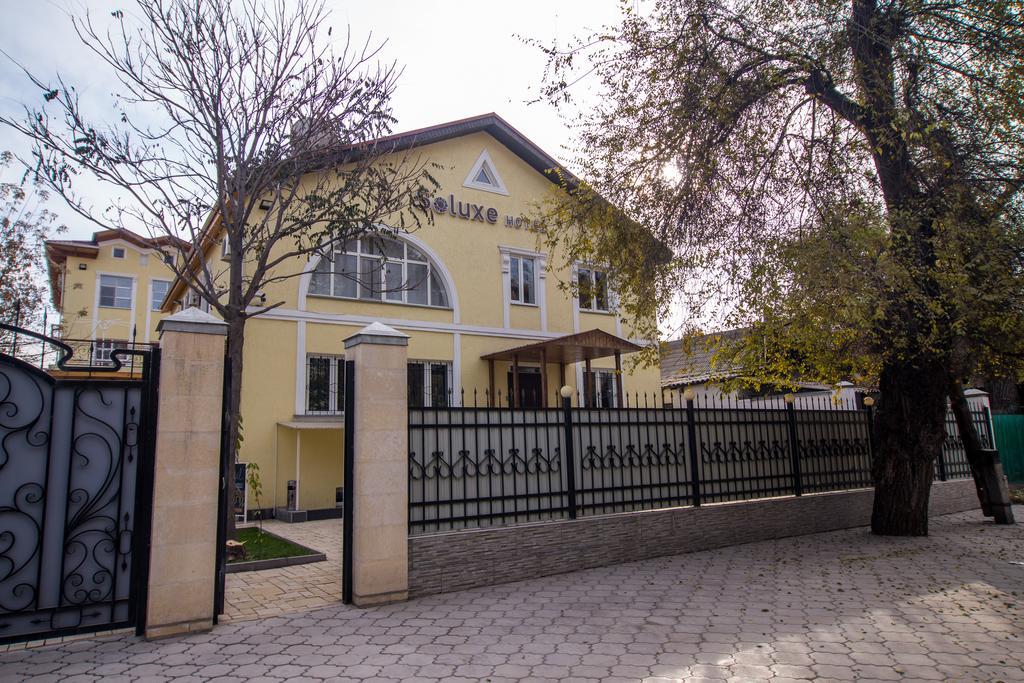 Soluxe Hotel Бішкек Екстер'єр фото