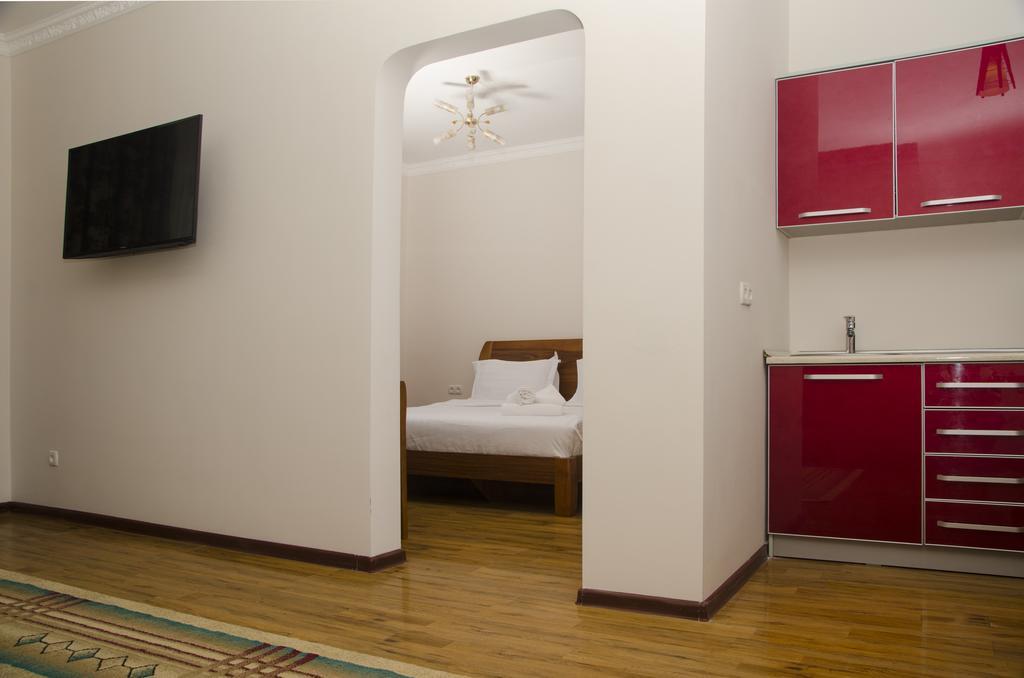 Soluxe Hotel Бішкек Екстер'єр фото