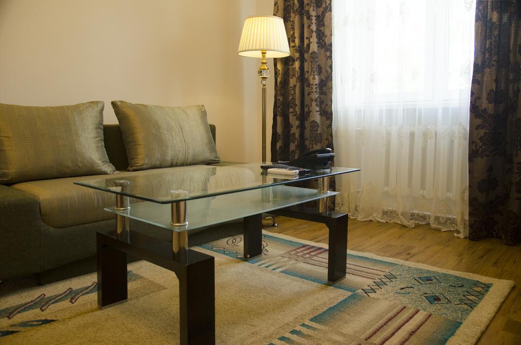 Soluxe Hotel Бішкек Екстер'єр фото
